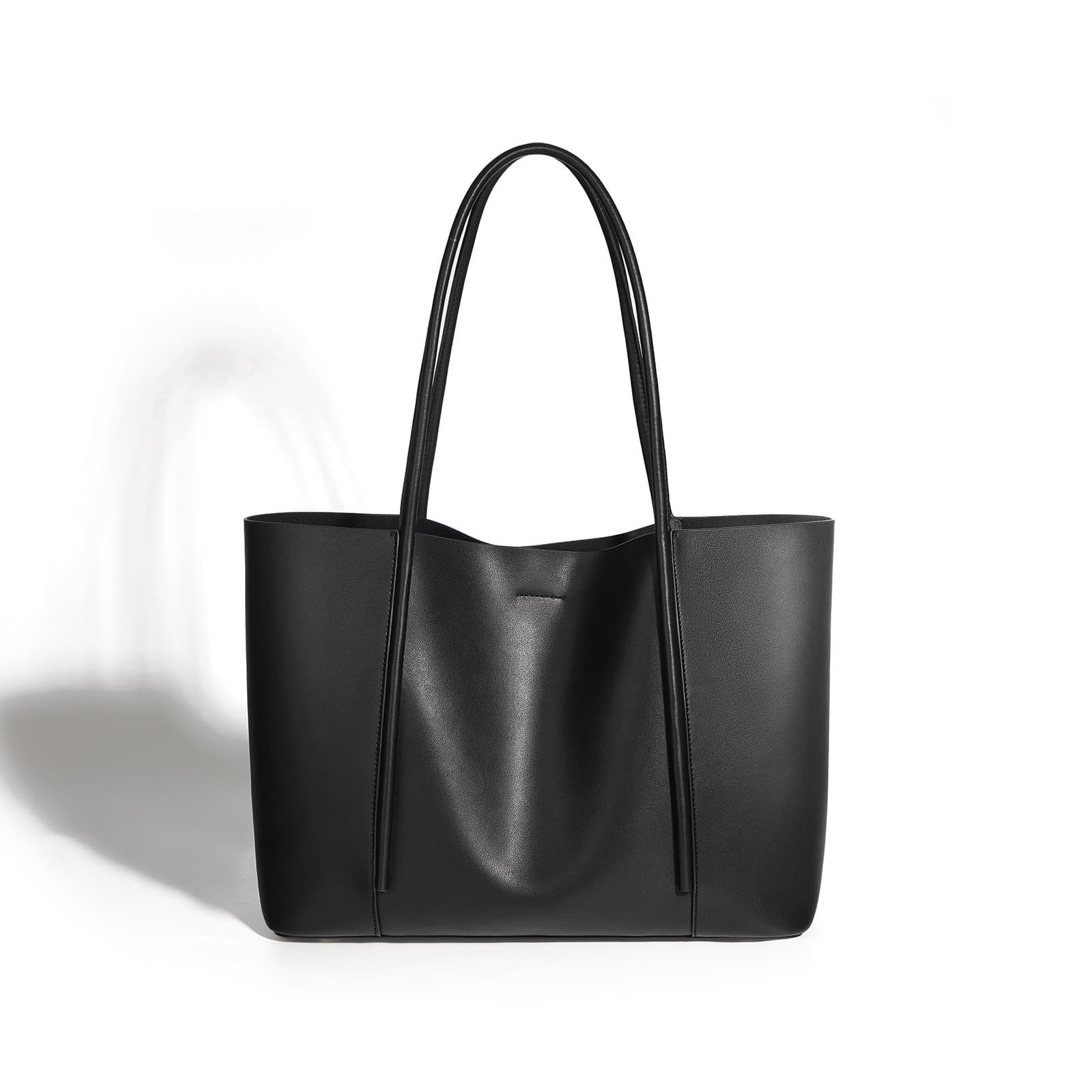 ビジネスバッグ レディース 上質レザーの大容量トートバッグ